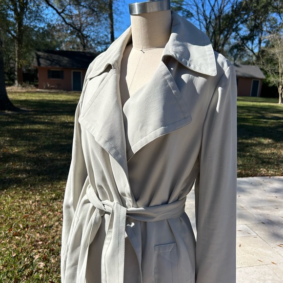 Like New Club Monaco Trench Coat Small - Picture 2 of 4
